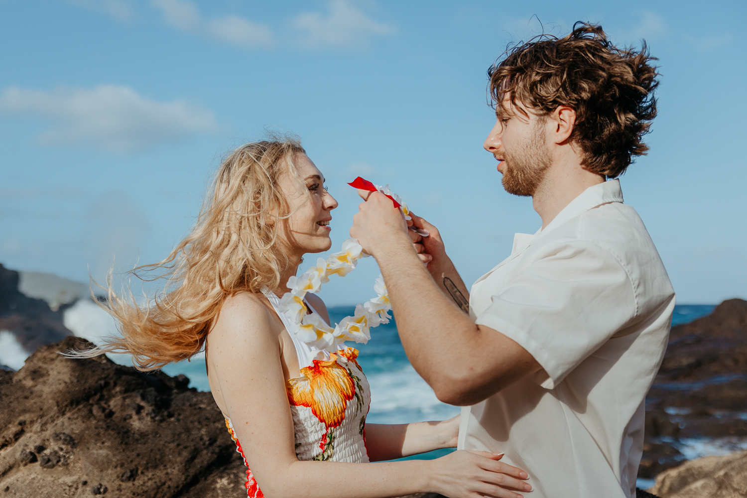 Oahu Elopement Photographer