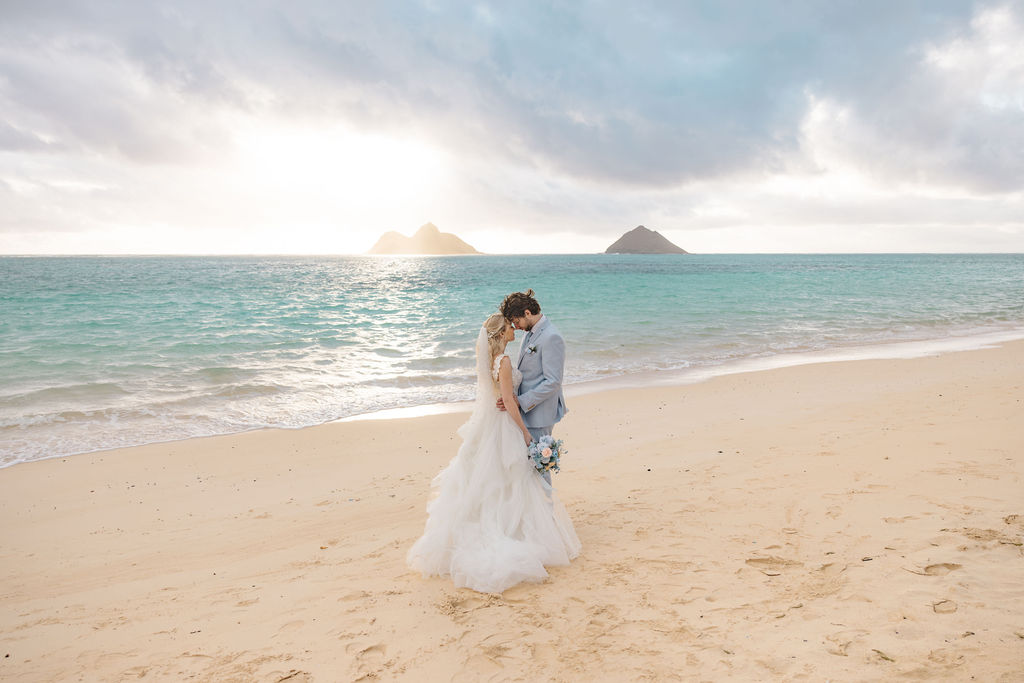 Hawaii Oahu Elopement